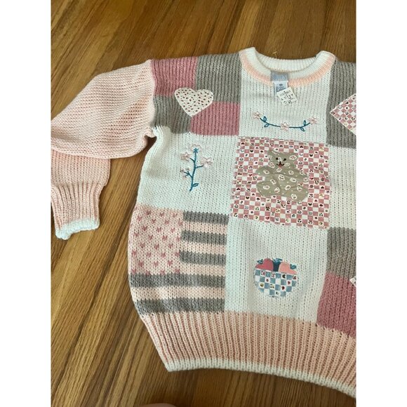 1980s vintage women's cottage core knit sweater, teddy bear and hearts, Medium - Picture 4 of 9